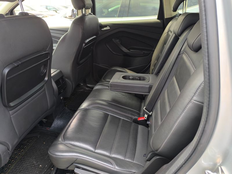 Thumbnail 6 of 2019 Ford Escape SE
